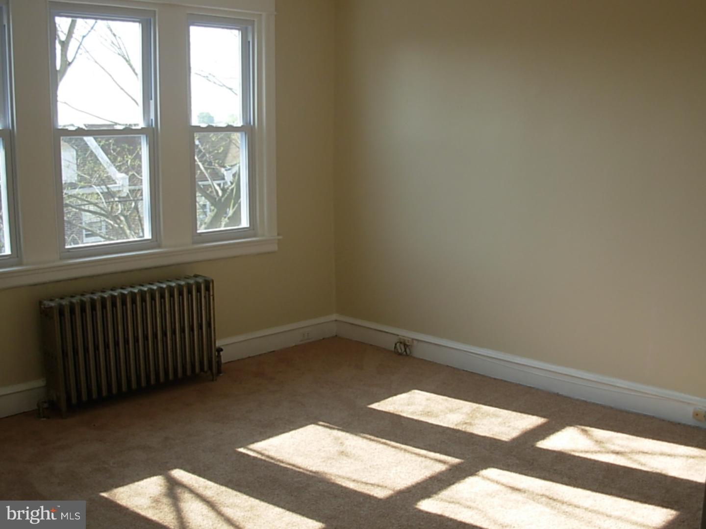 280 Copley Road Upper Darby, PA 19082 - Photo 8 of 16 Dining Room