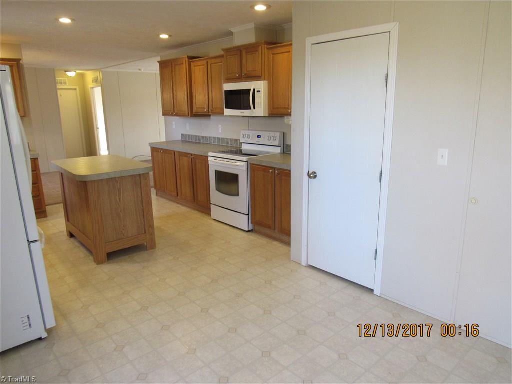 1203 High Bridge Road Pinnacle, NC 27043 - Photo 5 of 23
