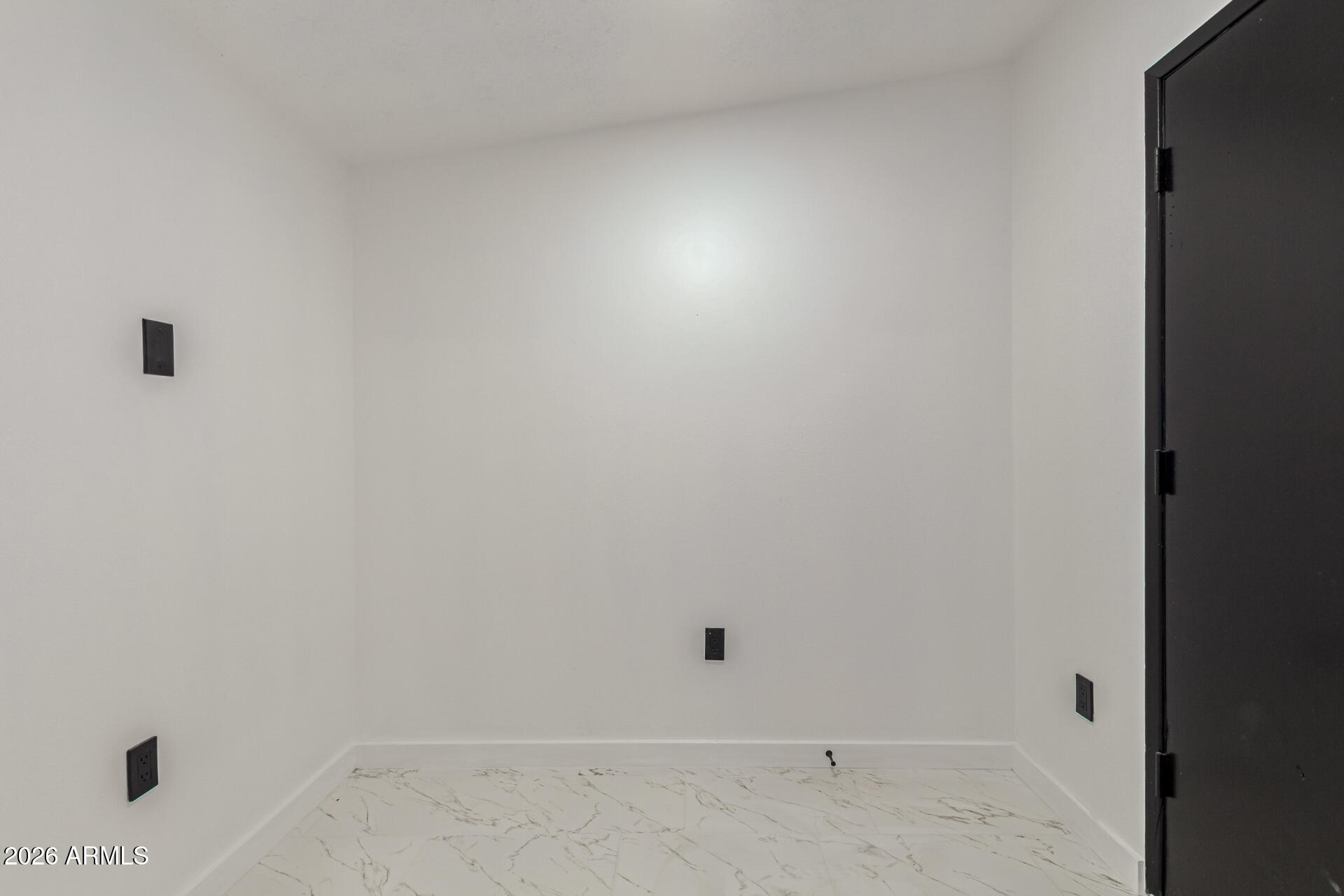 3001 West Ocotillo Road Phoenix, AZ 85017 - Photo 34 of 42 a view of a room