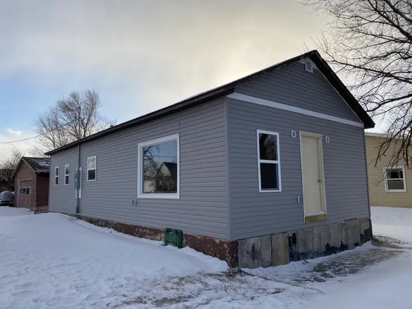 $180,000 | 832 Main Street, Lansford, ND 58750
