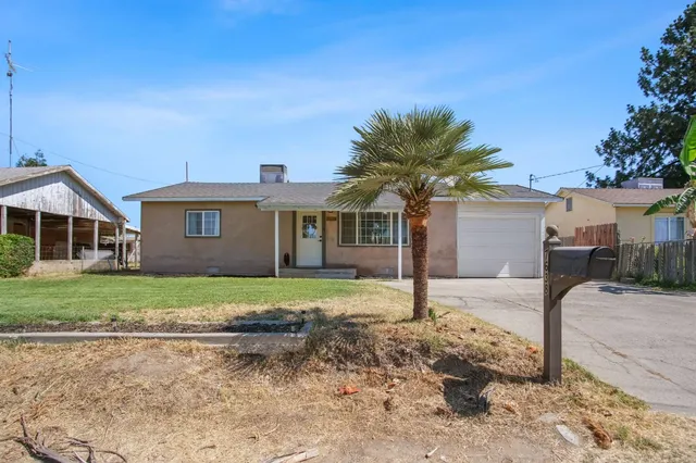 $329,999 | 7638 Walnut Avenue, Winton, CA 95388