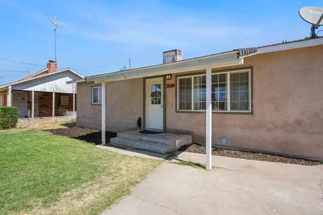 $329,999 | 7638 Walnut Avenue, Winton, CA 95388