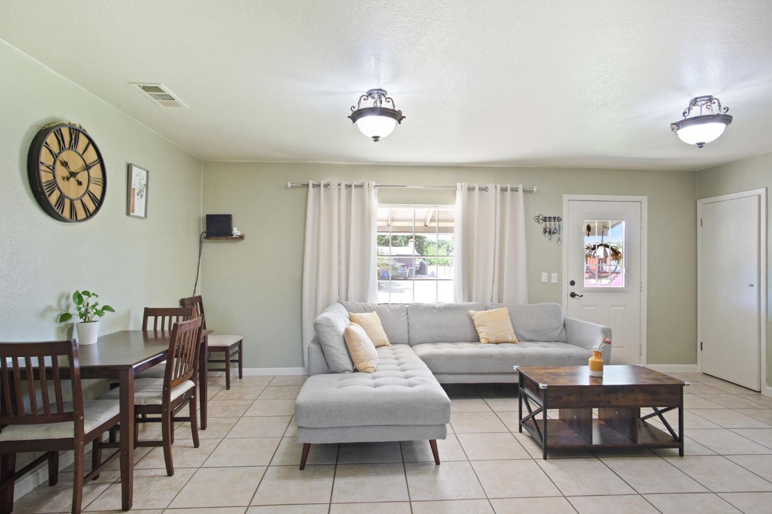 7638 Walnut Avenue Winton, CA 95388 - Photo 6 of 26