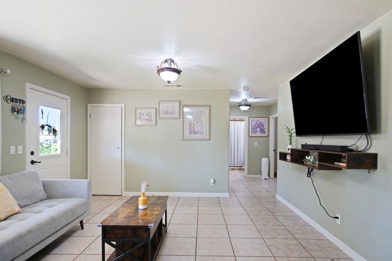 7638 Walnut Avenue Winton, CA 95388 - Photo 7 of 26