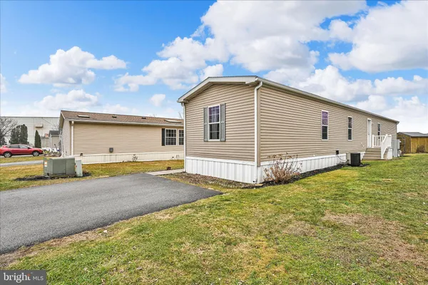 $129,900 | 118 Mimosa Drive, Unit 118, York, PA 17406