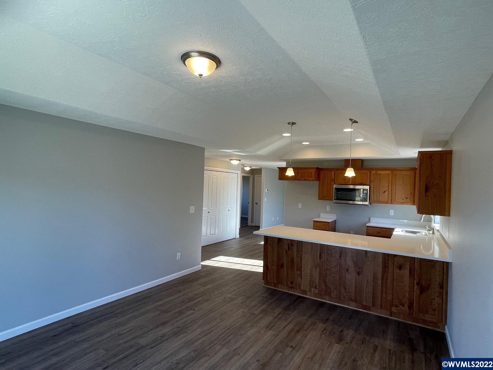 1250 Southwest Hop Street Albany, OR 97321 - Photo 15 of 34 Gallery Image 15