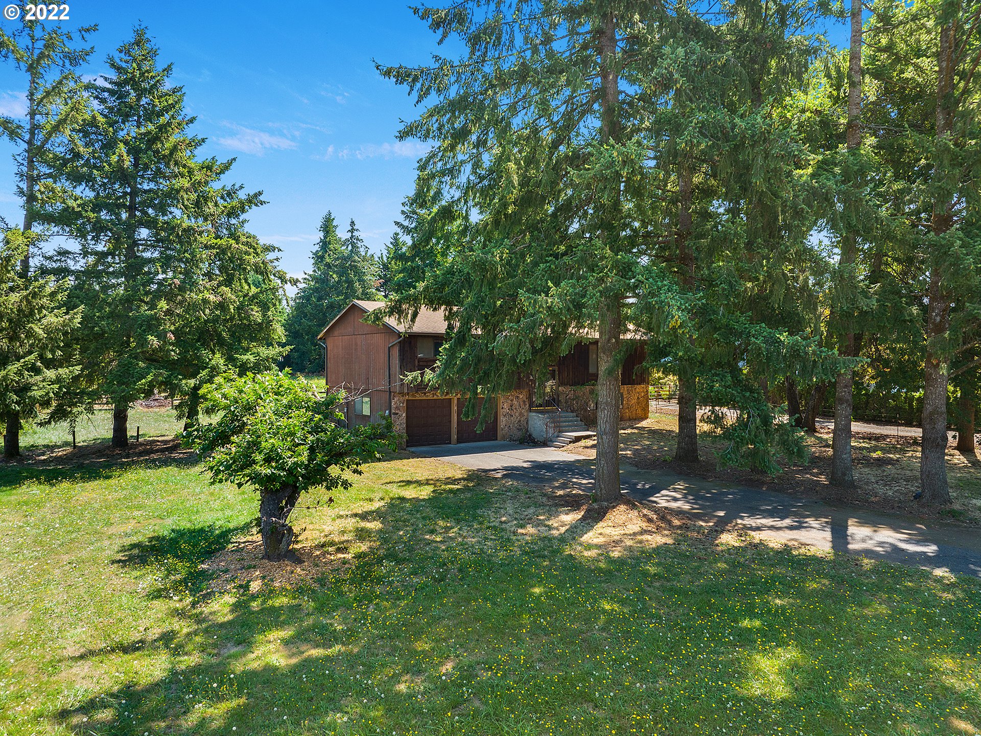 20300 South Ferguson Road Oregon City, OR 97045 - Photo 2 of 32