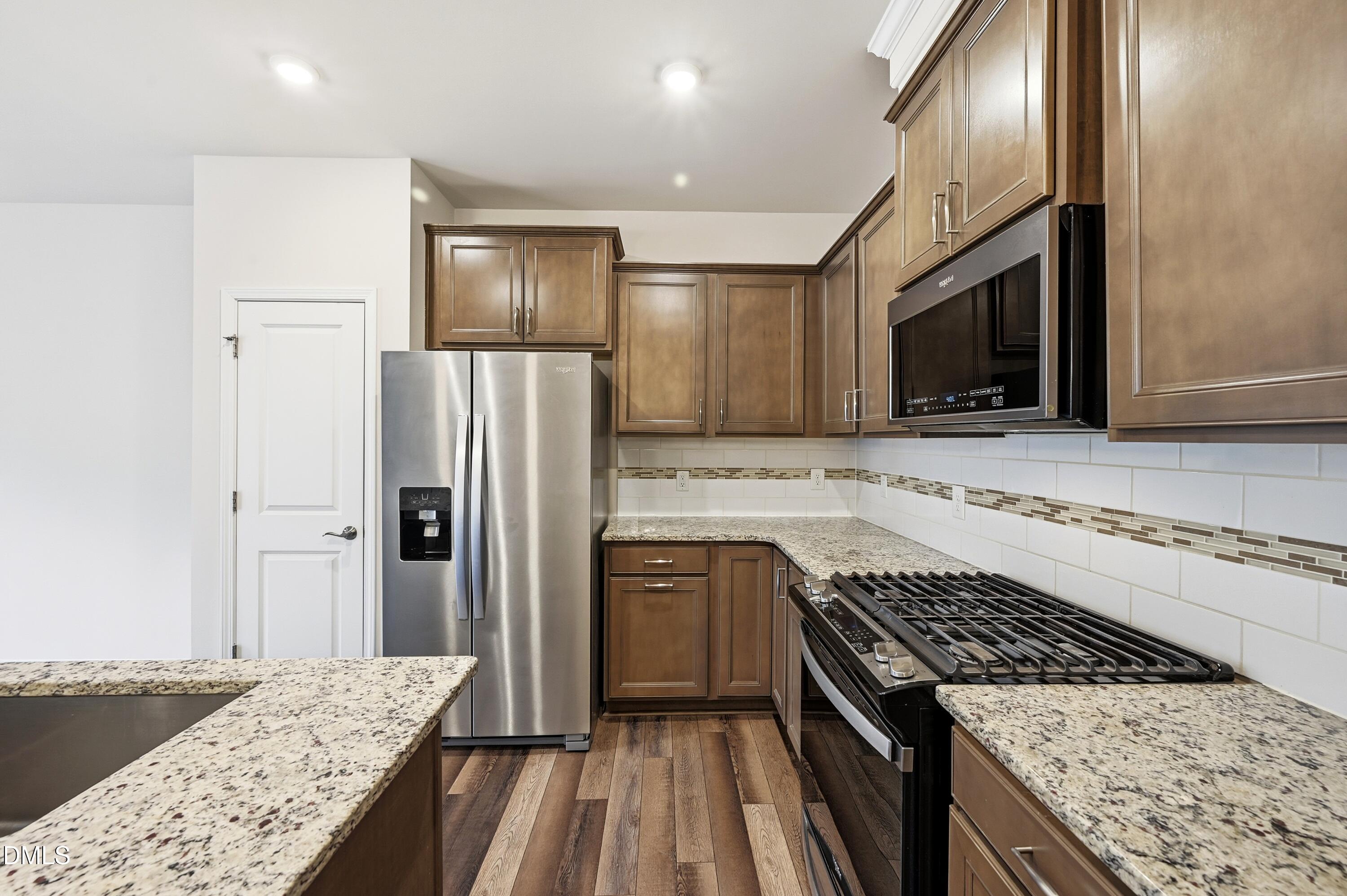 446 White Oak Ridge Drive Garner, NC 27529 - Photo 9 of 43 Kitchen
