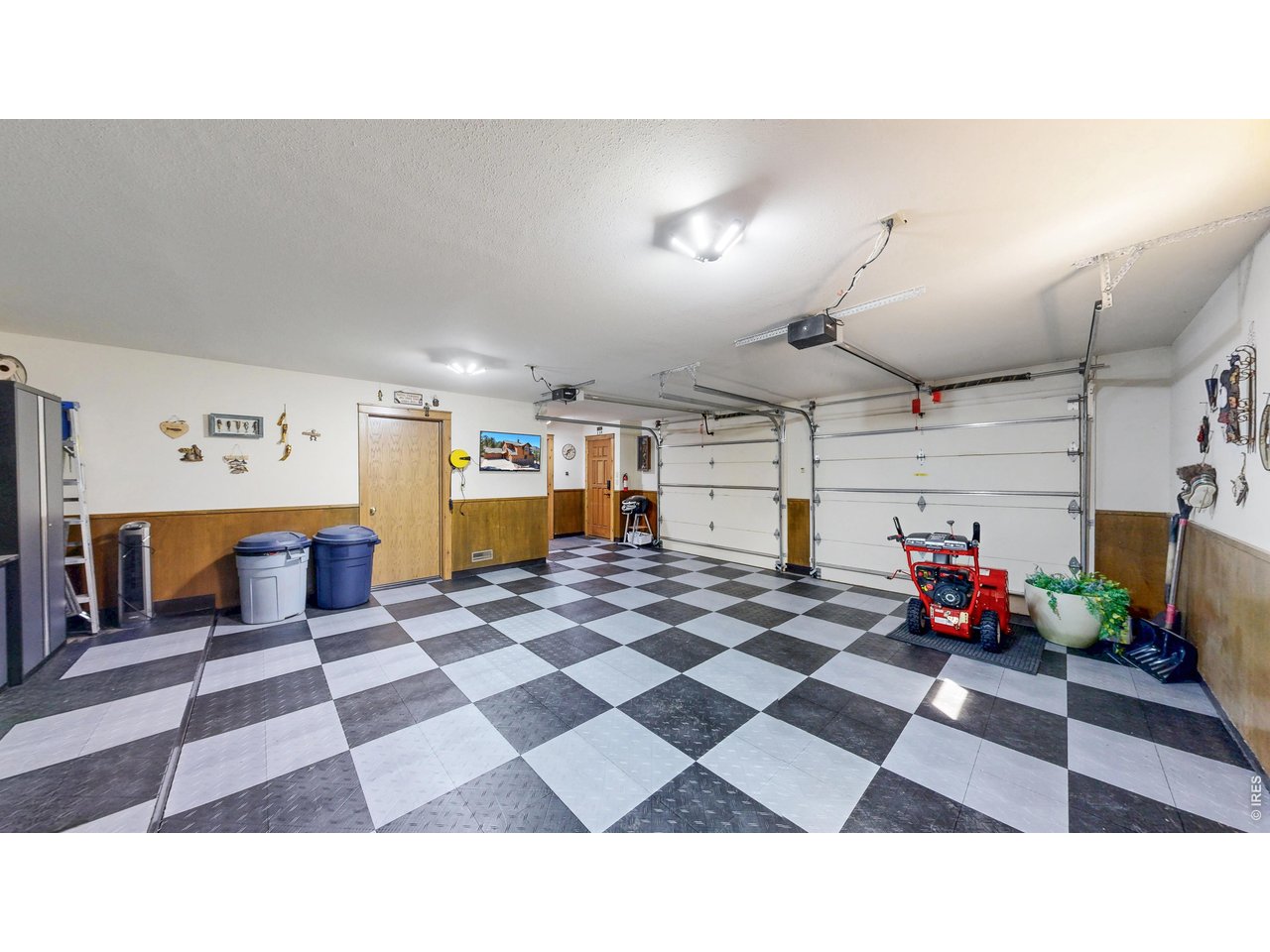 2619 Ridge Lane Estes Park, CO 80517 - Photo 33 of 48 Oversized 2 Car Garage.