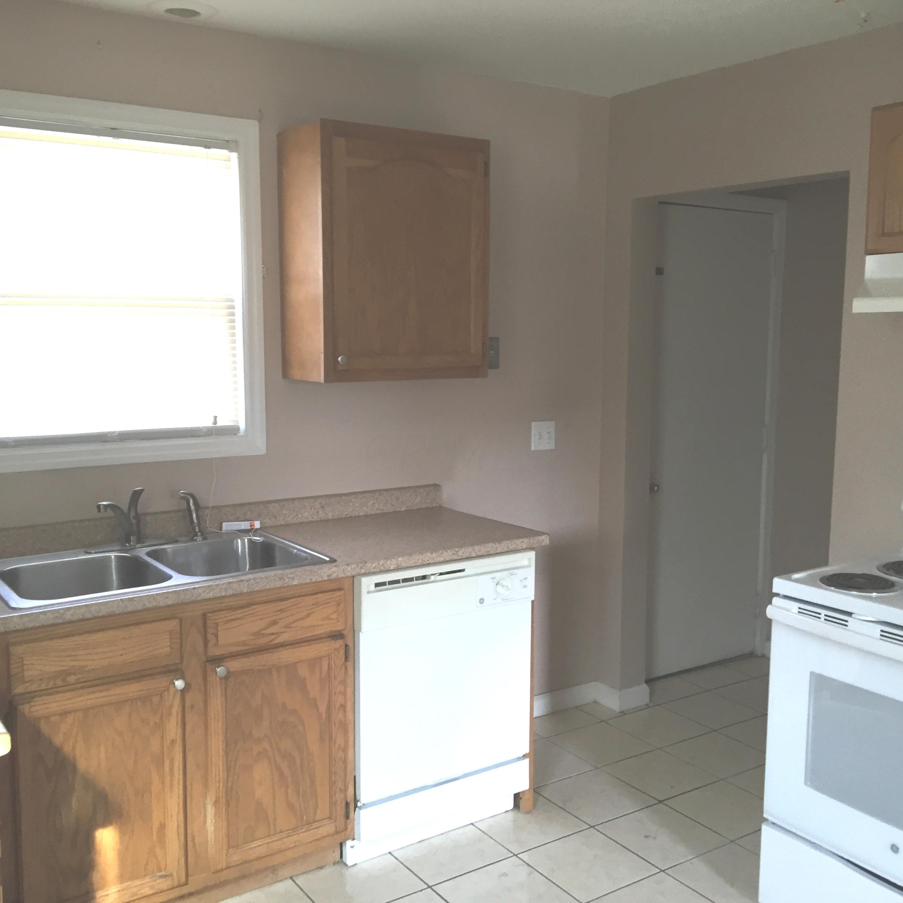 737 Elaine Road Whitehall, OH 43213 - Photo 5 of 11