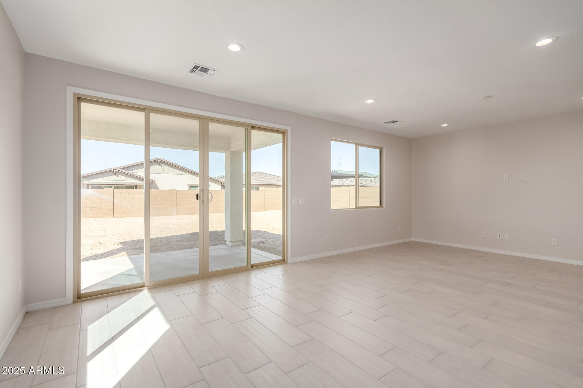 5036 West Roundhouse Road Laveen, AZ 85339 - Photo 11 of 46 10 Roundhouse