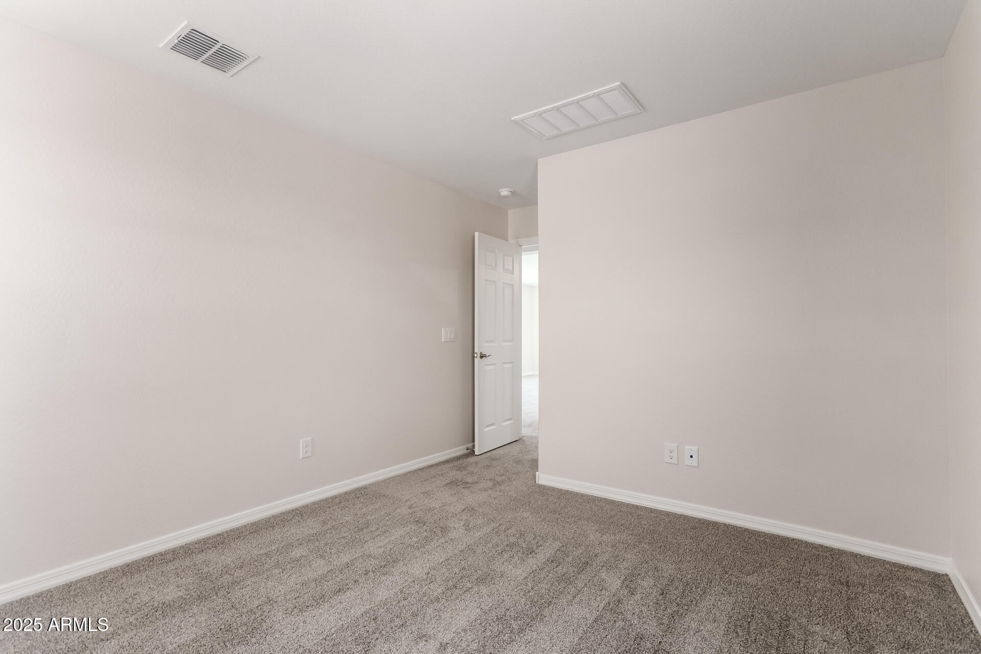 5036 West Roundhouse Road Laveen, AZ 85339 - Photo 30 of 46 35 Roundhouse