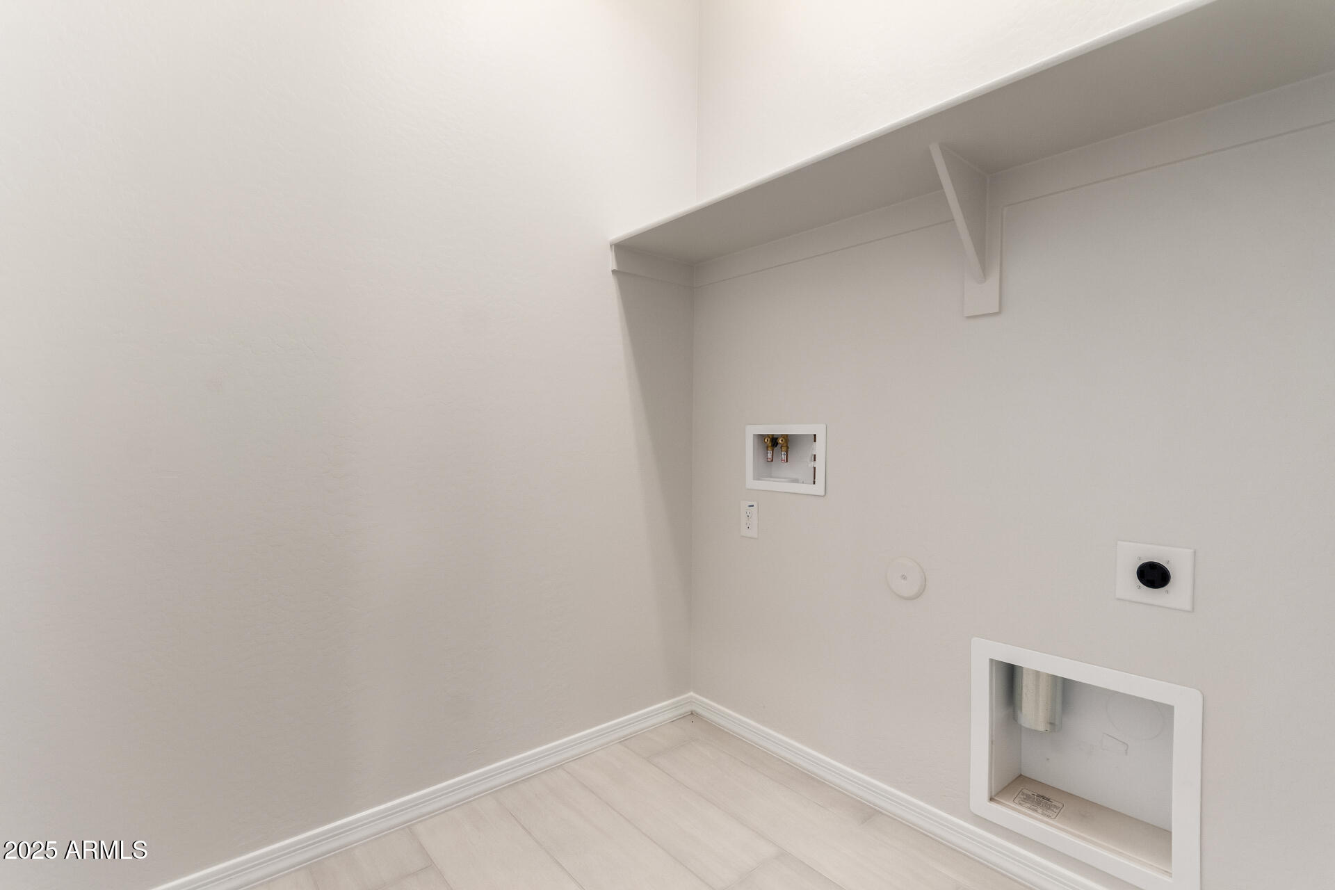 5036 West Roundhouse Road Laveen, AZ 85339 - Photo 32 of 46 37 Roundhouse