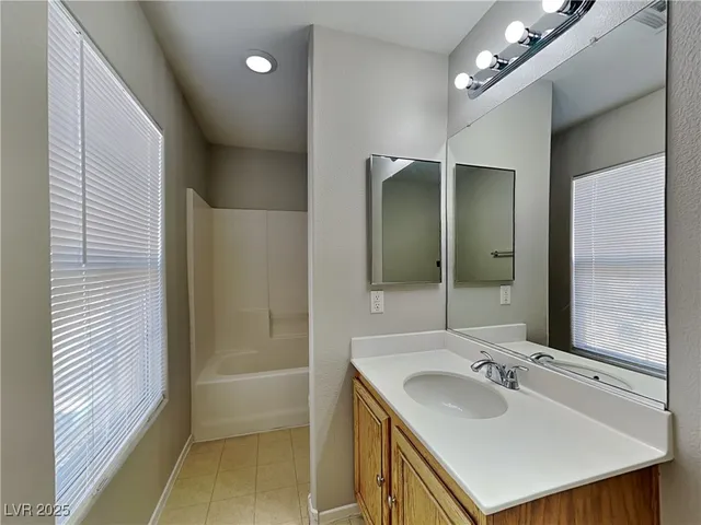 $1,629 | 1251 Golden Apple Street, Las Vegas, NV 89142