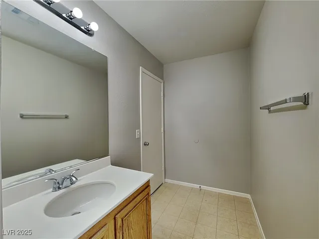 $1,629 | 1251 Golden Apple Street, Las Vegas, NV 89142