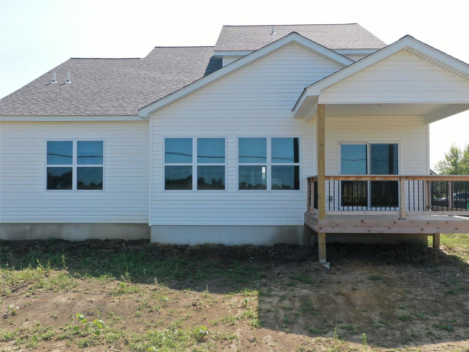 612 Eisenhower Boulevard Troy, IL 62294 - Photo 17 of 20