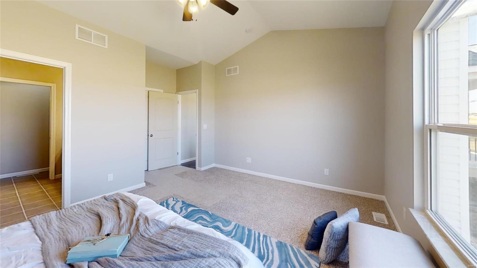 612 Eisenhower Boulevard Troy, IL 62294 - Photo 7 of 20