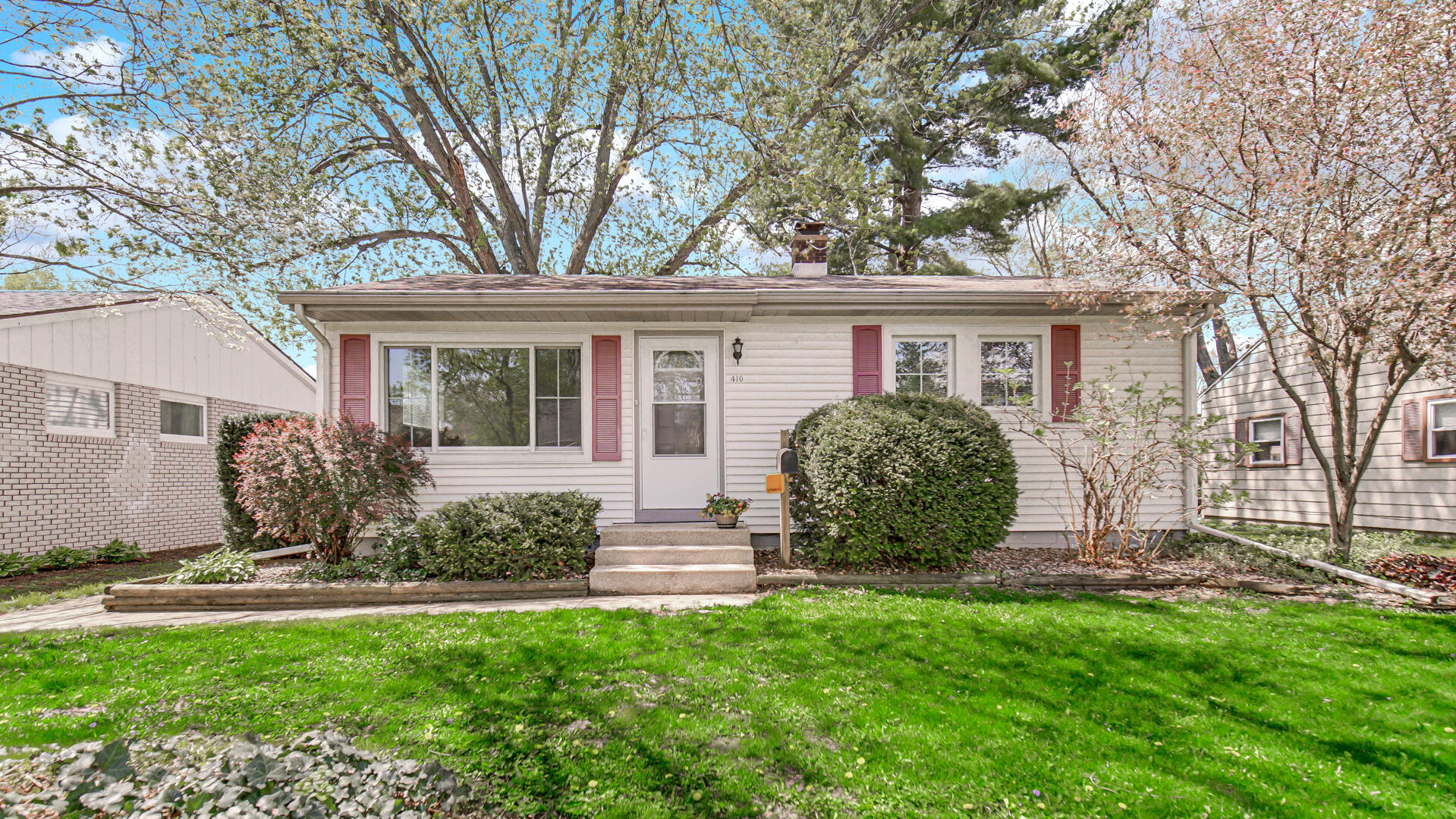 410 South 12th Street Chesterton, IN 46304 - Photo 1 of 28 1919x1080