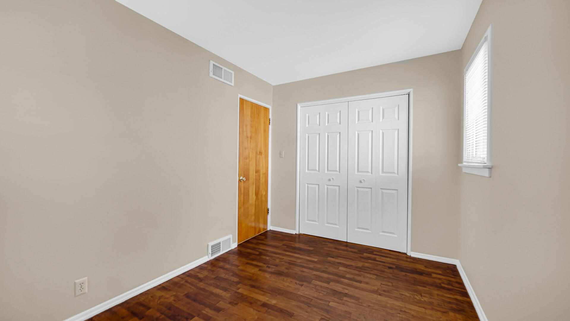410 South 12th Street Chesterton, IN 46304 - Photo 14 of 28 1919x1080