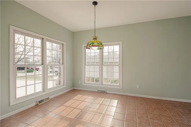 $300,000 | 921 South Denman Avenue, Chanute, KS 66720