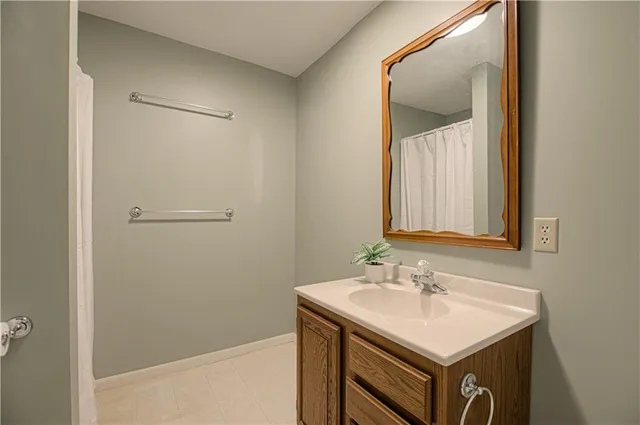 $300,000 | 921 South Denman Avenue, Chanute, KS 66720