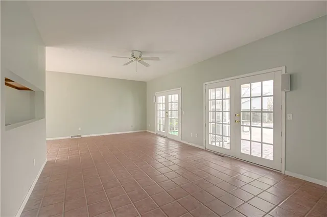 $300,000 | 921 South Denman Avenue, Chanute, KS 66720