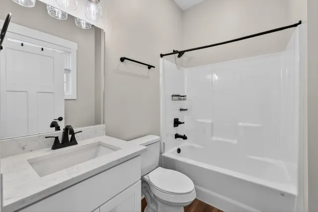 $2,700 | 424 Centre Street, Pleasant View, TN 37146