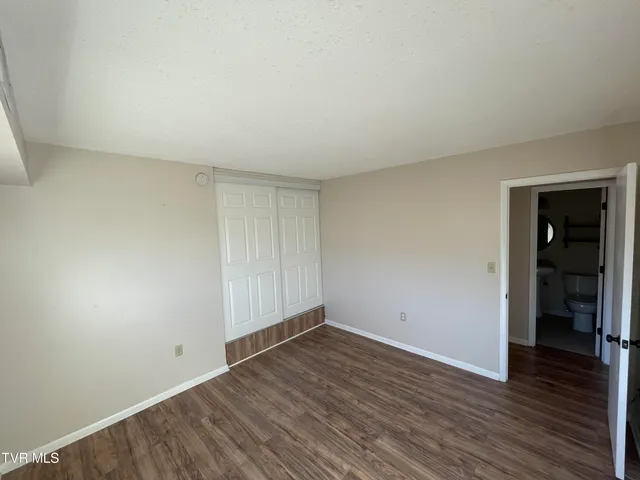 $1,075 | 1225 Carriage Circle, Unit 203, Bristol, VA 24201