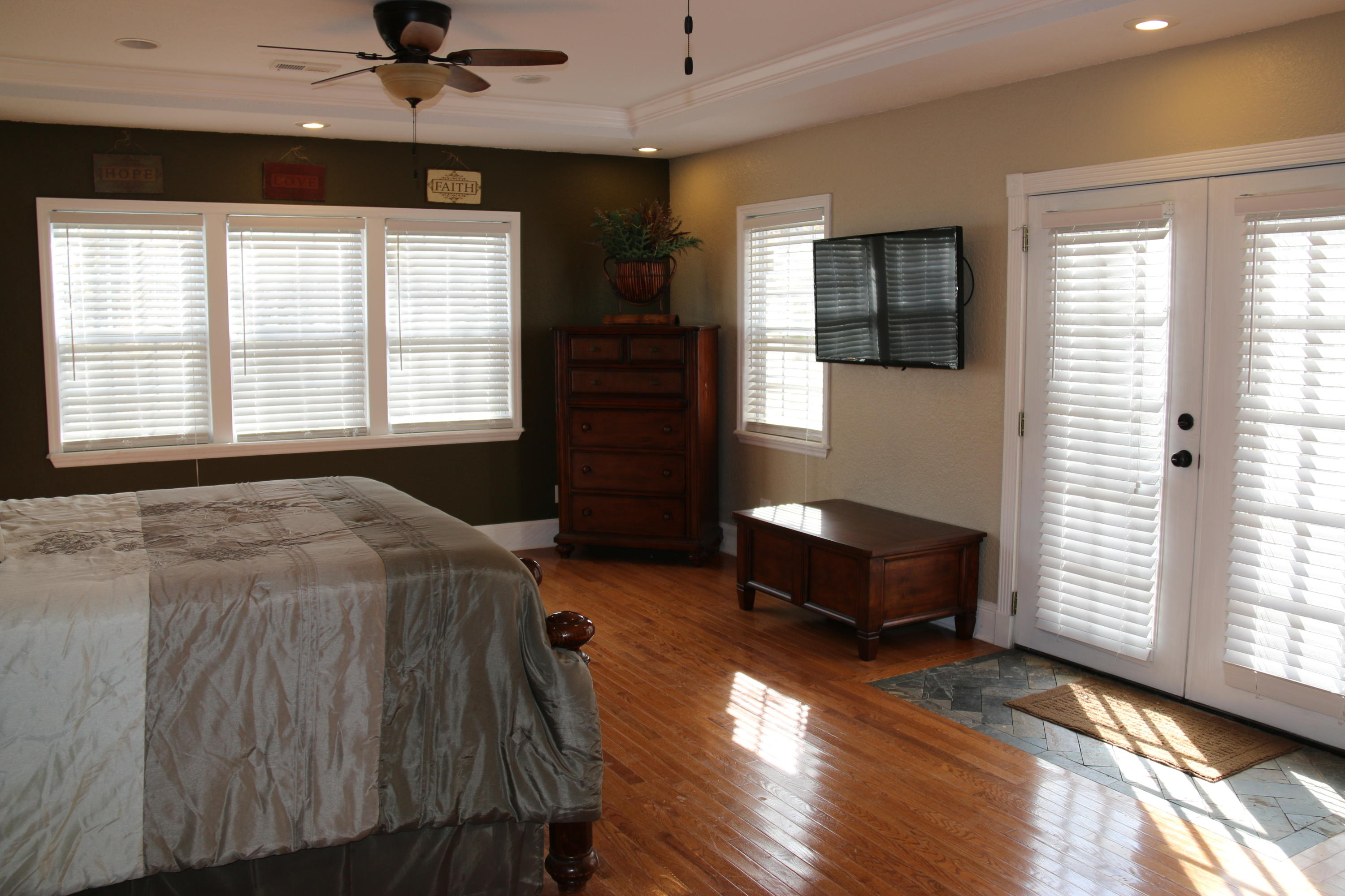 1101 Deaderick Road Knoxville, TN 37920 - Photo 22 of 40 IMG_2892