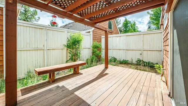 $419,000 | 2520 Lakeview Drive, Santa Rosa, CA 95405