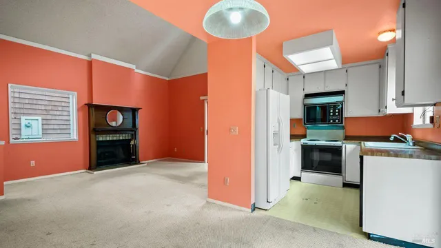 $419,000 | 2520 Lakeview Drive, Santa Rosa, CA 95405