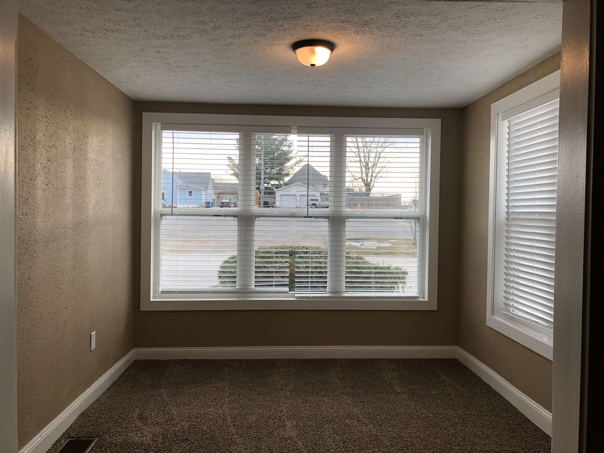 705 R Street Bedford, IN 47421 - Photo 8 of 22 Gallery Image 8