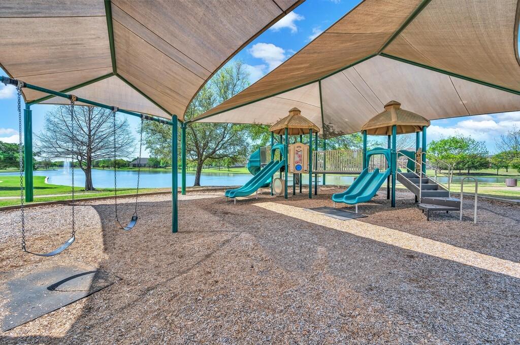 404 Calder Street Waco, TX 76712 - Photo 38 of 40 a view of outdoor space with trampoline