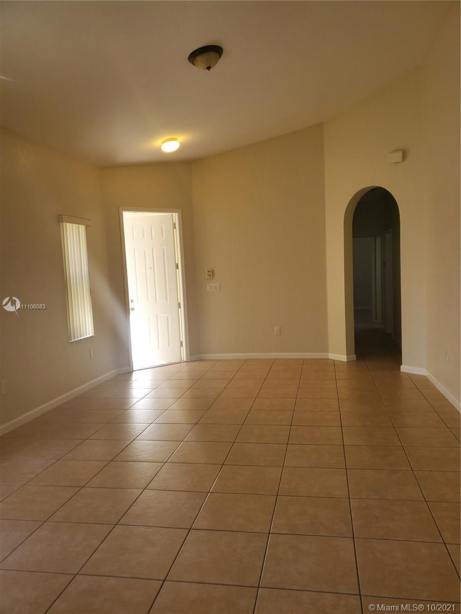 1073 Northeast 40th Road Homestead, FL 33033 - Photo 20 of 27 Gallery Image 20