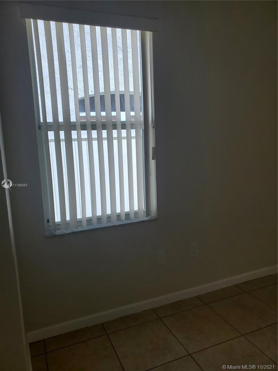 1073 Northeast 40th Road Homestead, FL 33033 - Photo 23 of 27 Gallery Image 23