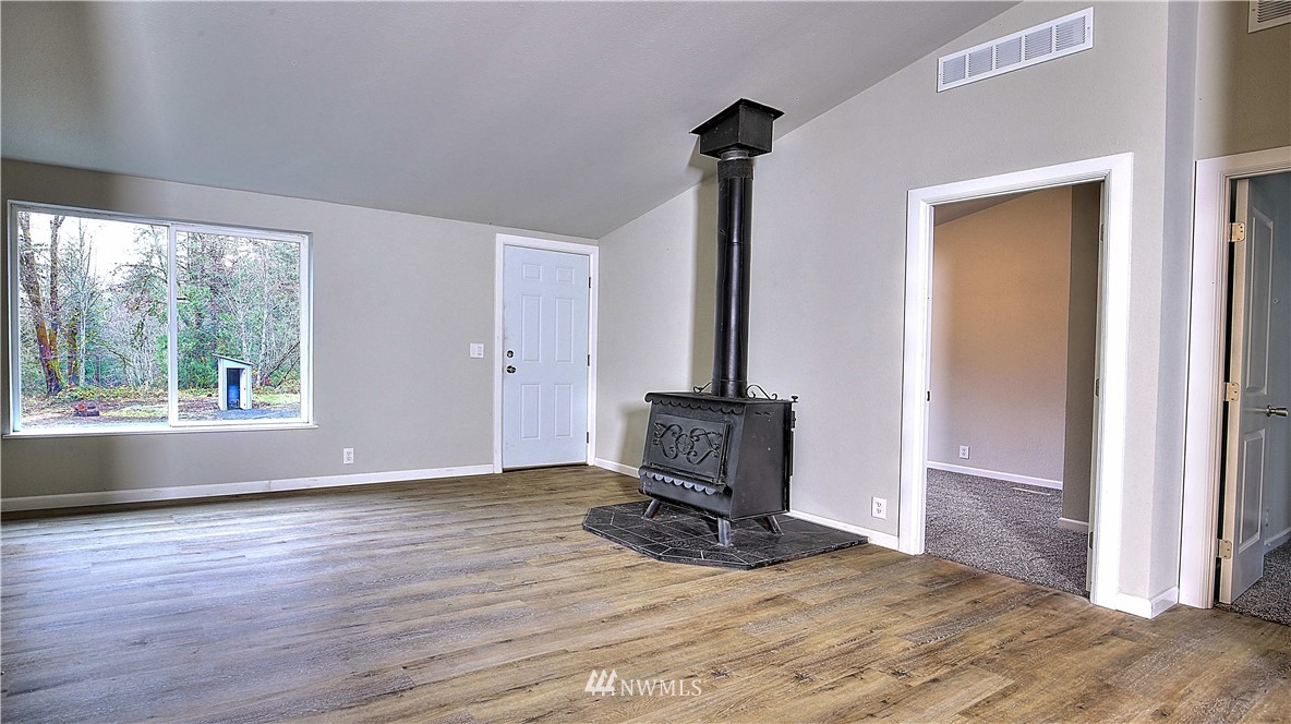 2500 Southeast Kamilche Point Road Shelton, WA 98584 - Photo 3 of 22 Gallery Image 3