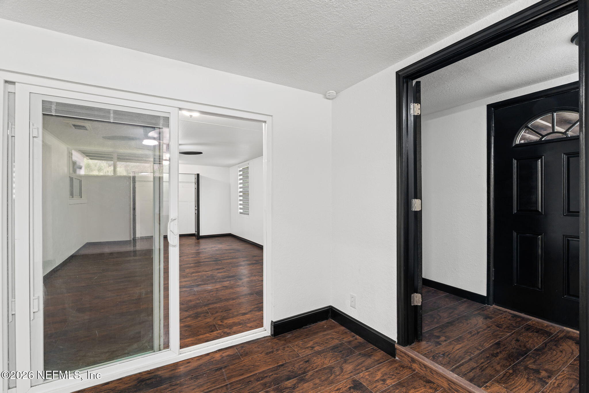 7032 Deauville Road Jacksonville, FL 32205 - Photo 16 of 43 interior