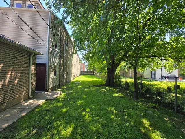 $290,000 | 8200 South Escanaba Avenue, Chicago, IL 60617