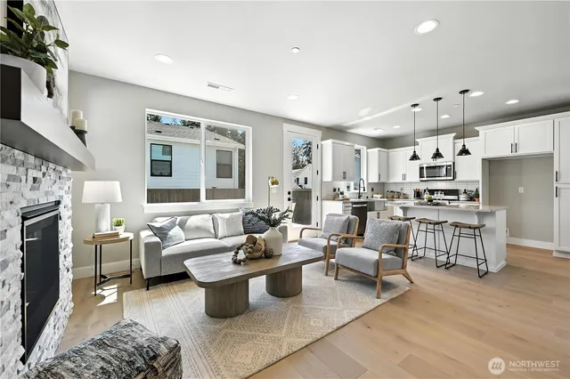 $989,950 | 201 156th Place Southwest, Unit MG 13, Lynnwood, WA 98087