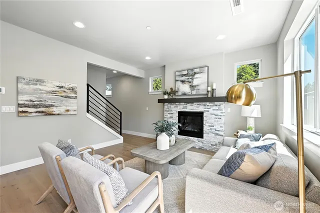 $989,950 | 201 156th Place Southwest, Unit MG 13, Lynnwood, WA 98087