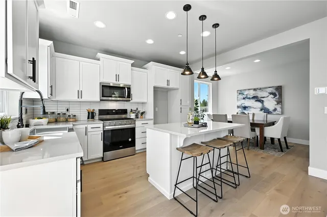 $989,950 | 201 156th Place Southwest, Unit MG 13, Lynnwood, WA 98087