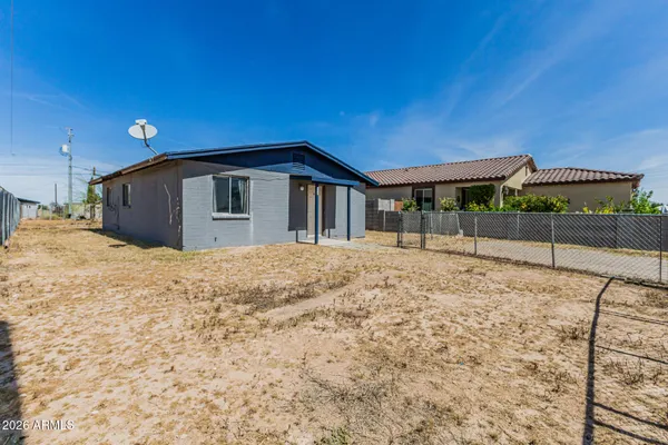a big room with a yard