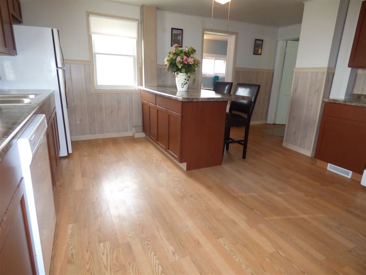 380 Oak Street Riverside, IA 52327 - Photo 7 of 33 Gallery Image 7
