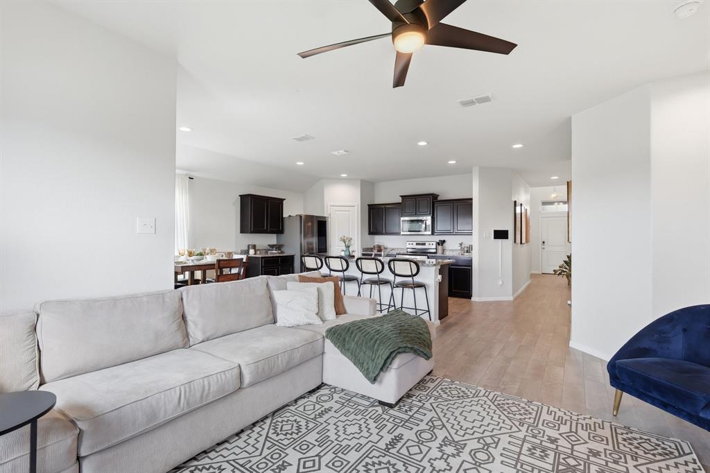 9200 Desertrock Road Fort Worth, TX 76131 - Photo 10 of 36