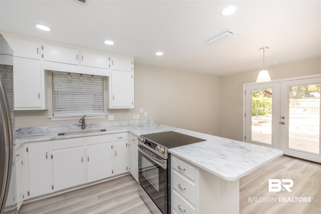 120 Montclair Loop Daphne, AL 36526 - Photo 5 of 38