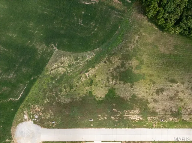 $69,000 | 636 Legacy Drive, Waterloo, IL 62298