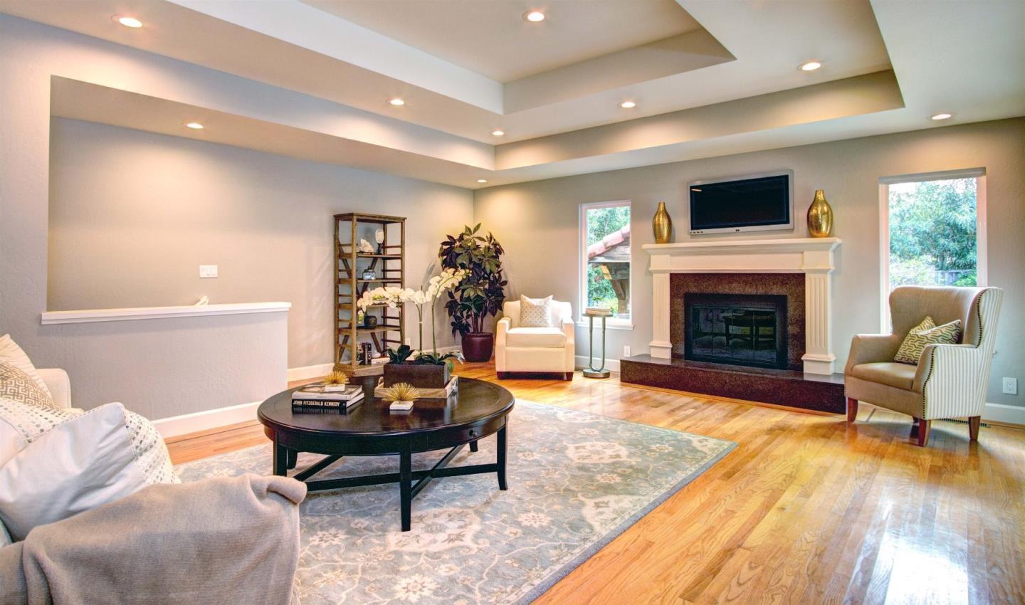 20560 Leonard Road Saratoga, CA 95070 - Photo 11 of 22 Gallery Image 11