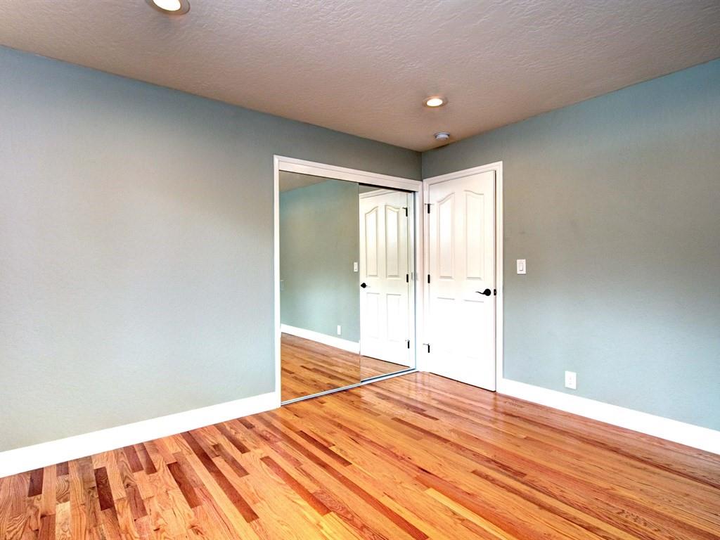 20560 Leonard Road Saratoga, CA 95070 - Photo 19 of 22 Gallery Image 19