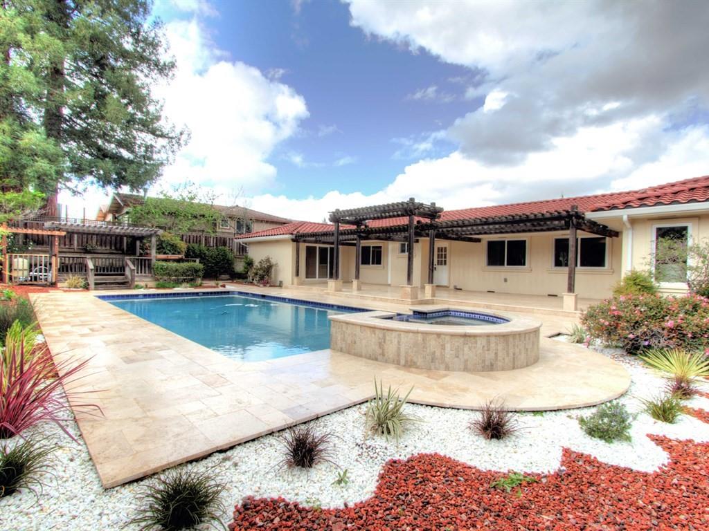 20560 Leonard Road Saratoga, CA 95070 - Photo 22 of 22 Gallery Image 22
