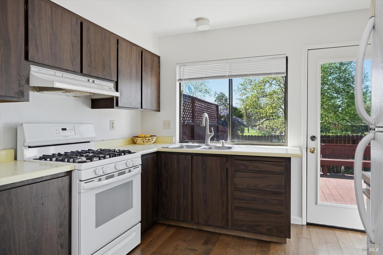 405 Korbel Place Santa Rosa, CA 95409 - Photo 10 of 26